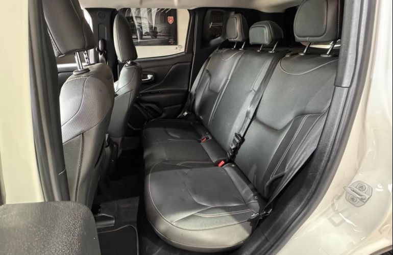 Jeep Renegade 1.3 T270 Turbo Longitude - Foto #7