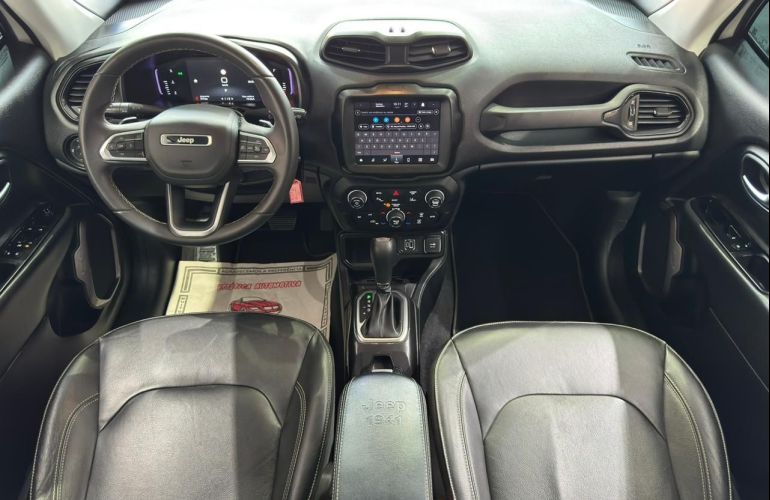 Jeep Renegade 1.3 T270 Turbo Longitude - Foto #10