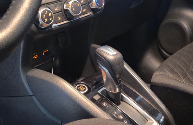 Nissan Kicks 1.6 16V Advance - Foto #9