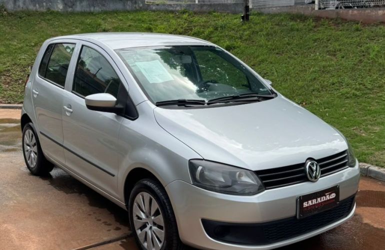 Volkswagen Fox 1.0 Mi 8v - Foto #4