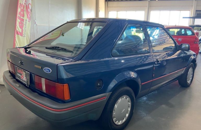 Ford Escort Hatch Hobby 1.0 - Foto #3