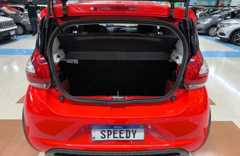 Fiat Mobi 1.0 8V Evo Like - Foto #9