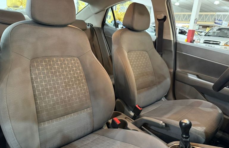 Hyundai Hb20s 1.0 12v Comfort Plus - Foto #9