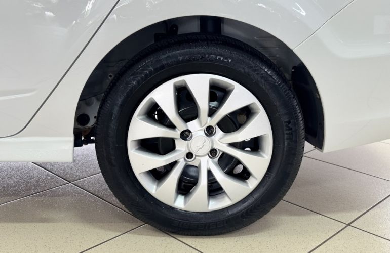 Chevrolet Prisma 1.4 8V LT (Flex) - Foto #8