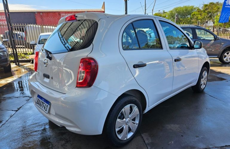Nissan March 1.0 12V S (Flex) - Foto #10