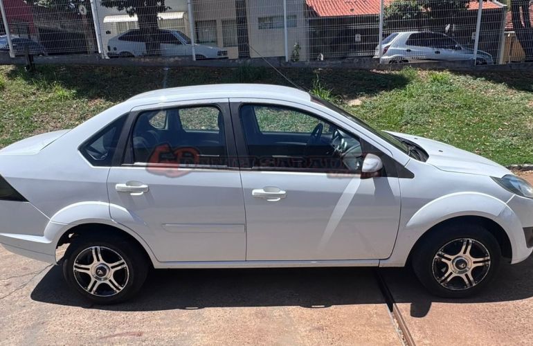 Ford Fiesta 1.0 Rocam S Sedan 8v - Foto #2