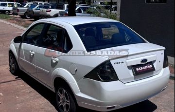 Ford Fiesta 1.0 Rocam S Sedan 8v - Foto #10