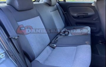Volkswagen Gol 1.0 Mi 8V G.vi - Foto #9