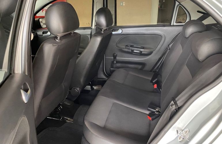 Volkswagen Voyage 1.6 Msi Totalflex Comfortline - Foto #9