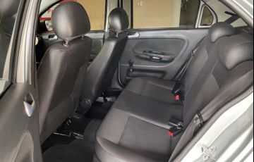 Volkswagen Voyage 1.6 Msi Totalflex Comfortline - Foto #9