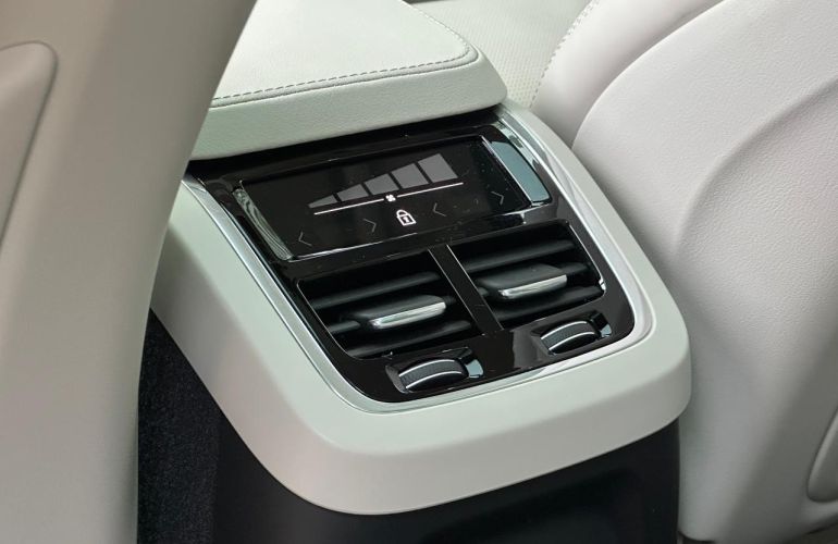 Volvo Xc90 2.0 T8 Recharge Ultra Awd - Foto #6