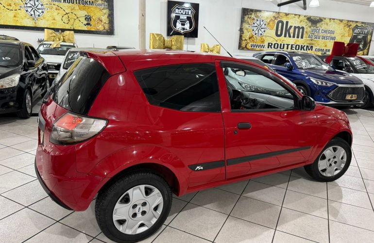Ford Ka 1.0 MPi 8v - Foto #4