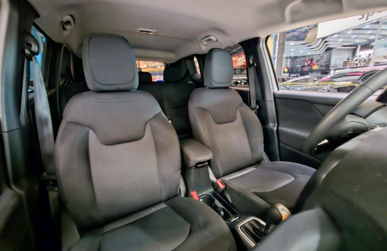 Jeep Renegade 1.8 16V Sport - Foto #8