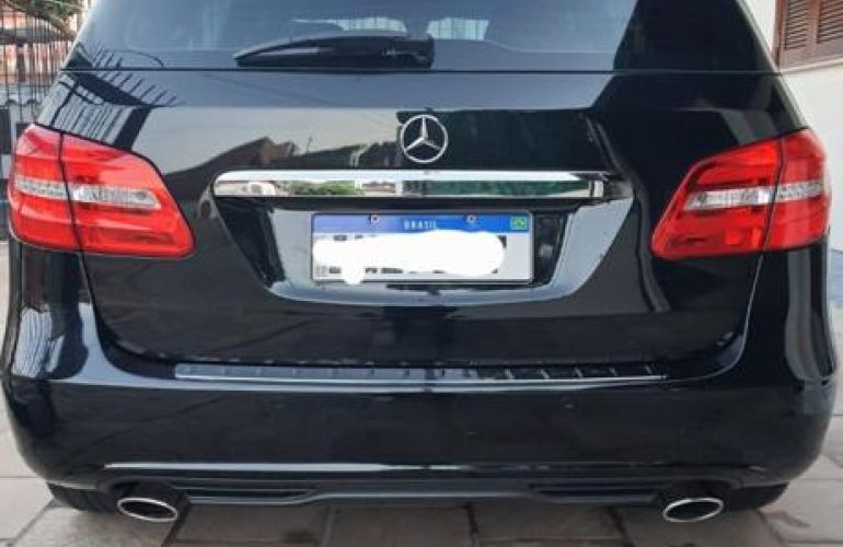 Mercedes-Benz Classe B 200 1.6 Turbo Sport - Foto #4