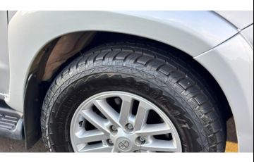 Toyota Hilux SW4 3.0 TDI 4x4 SRV 7L - Foto #6