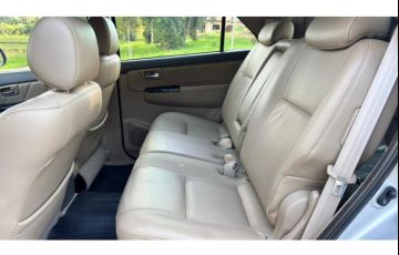 Toyota Hilux SW4 3.0 TDI 4x4 SRV 7L - Foto #9