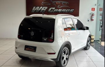 Volkswagen Up 1.0 170 TSi Total Xtreme - Foto #4