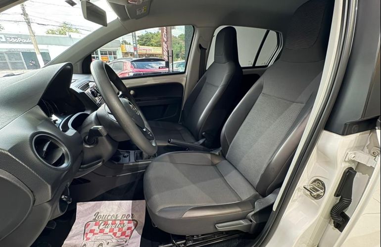 Volkswagen Up 1.0 170 TSi Total Xtreme - Foto #6