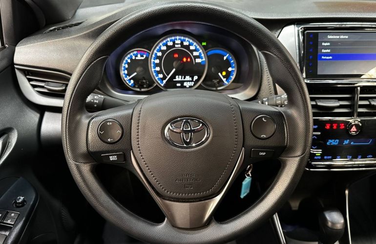 Toyota Yaris 1.5 Xl - Foto #10