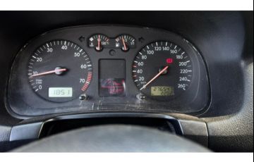 Volkswagen Golf 1.6 (Flex) - Foto #9