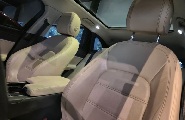 Jaguar F-pace 2.0 16V Ingenium Prestige Awd - Foto #5