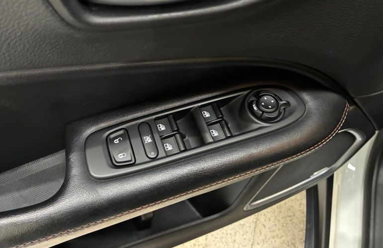 Jeep Compass 2.0 16V Longitude - Foto #10