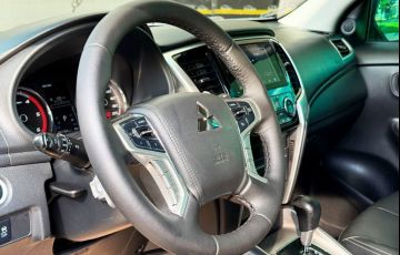 Mitsubishi L200 Triton 2.4 16V Turbo Sport Hpe-s CD 4x4 - Foto #7