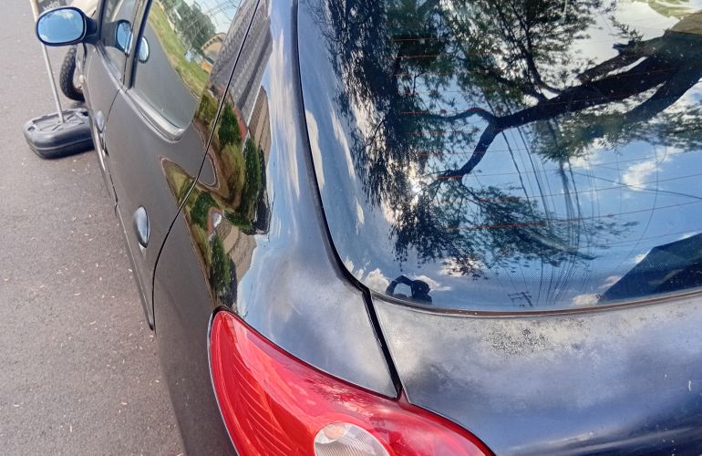 Peugeot 207 Hatch XR S 1.4 8V (flex) - Foto #4