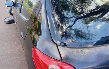 Peugeot 207 Hatch XR S 1.4 8V (flex) - Foto #4