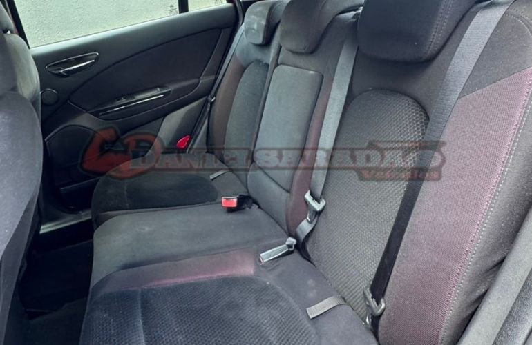 Fiat Bravo 1.8 Absolute 16v - Foto #9