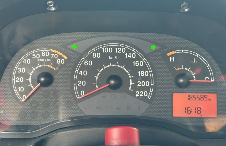 Fiat Strada 1.4 MPi Working CD 8v - Foto #9