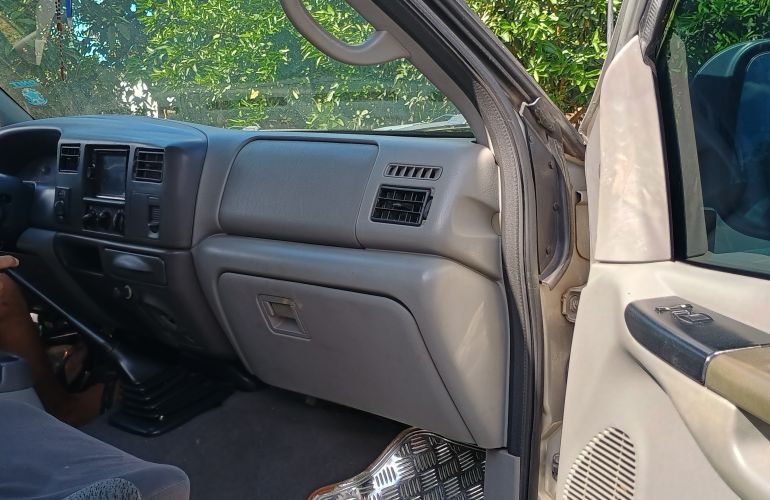 Ford F-250 XLT 4x4 3.9 (Cab Dupla) - Foto #6