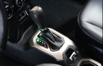 Jeep Renegade 1.8 16V Longitude - Foto #9