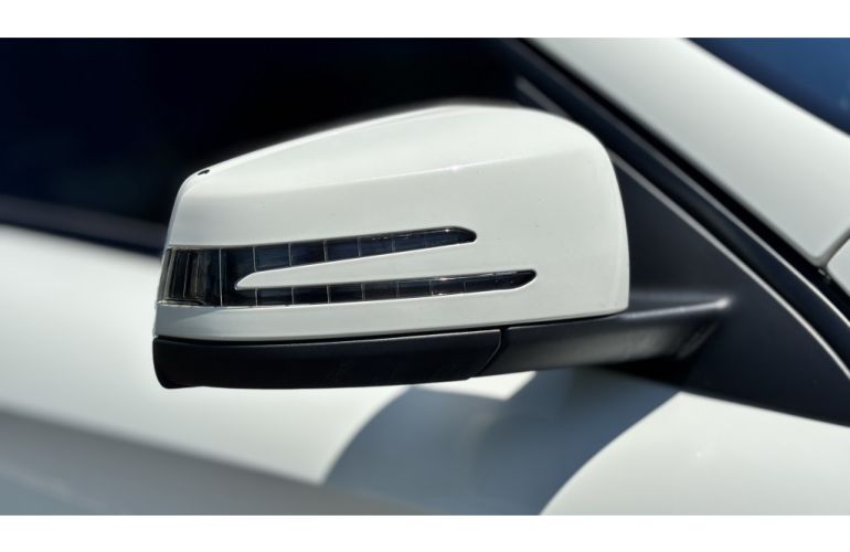 Mercedes-Benz GLA 200 Advance - Foto #5