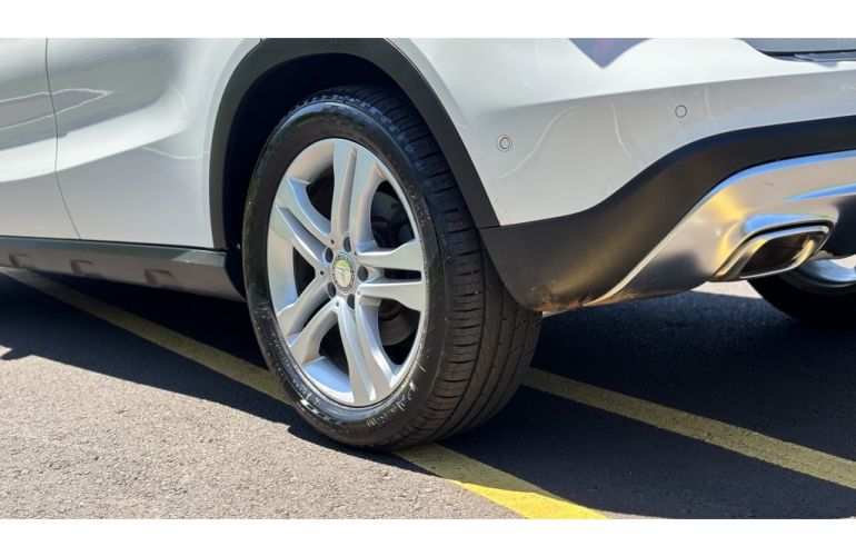 Mercedes-Benz GLA 200 Advance - Foto #8