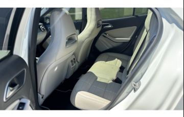 Mercedes-Benz GLA 200 Advance - Foto #10