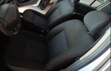 Renault Sandero Authentique 1.0 16V (Flex) - Foto #8