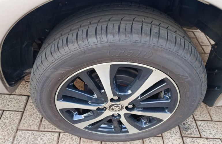 Toyota Etios Sedan XS 1.5 (Flex) - Foto #10