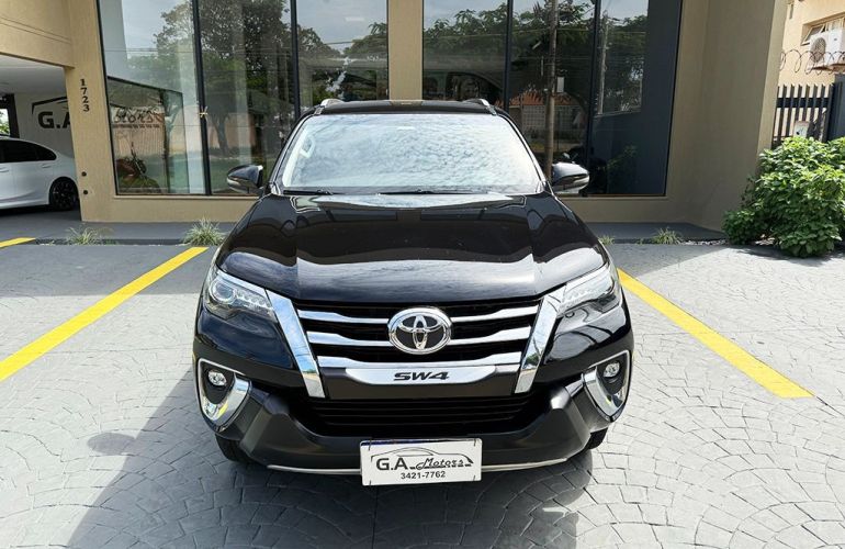 Toyota Hilux Sw4 2.8 Srx 4x4 7 Lugares 16V Turbo Intercooler - Foto #2