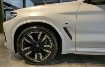 BMW Ix3 M Sport - Foto #4