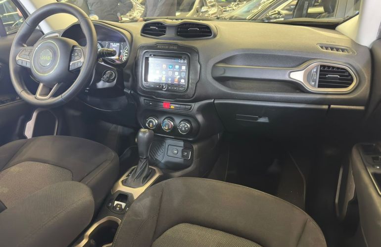 Jeep Renegade 1.8 16V Sport - Foto #10