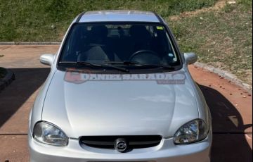Chevrolet Corsa 1.0 MPFi Classic Sedan 8v - Foto #1