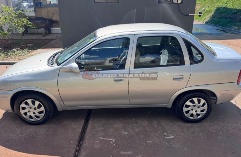 Chevrolet Corsa 1.0 MPFi Classic Sedan 8v - Foto #5