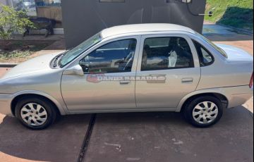 Chevrolet Corsa 1.0 MPFi Classic Sedan 8v - Foto #5