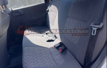 Chevrolet Corsa 1.0 MPFi Classic Sedan 8v - Foto #10