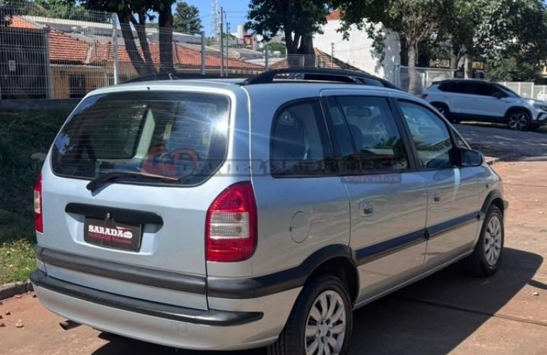 Chevrolet Zafira 2.0 MPFi Comfort 8v - Foto #6