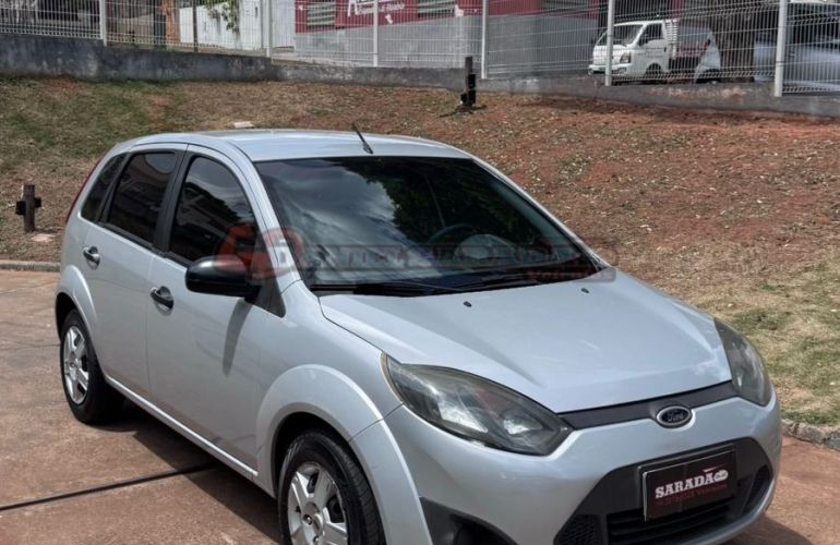 Ford Fiesta 1.0 MPi Hatch 8v - Foto #3