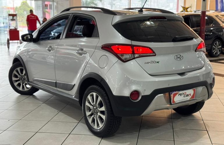 Hyundai Hb20x 1.6 16V Premium - Foto #4