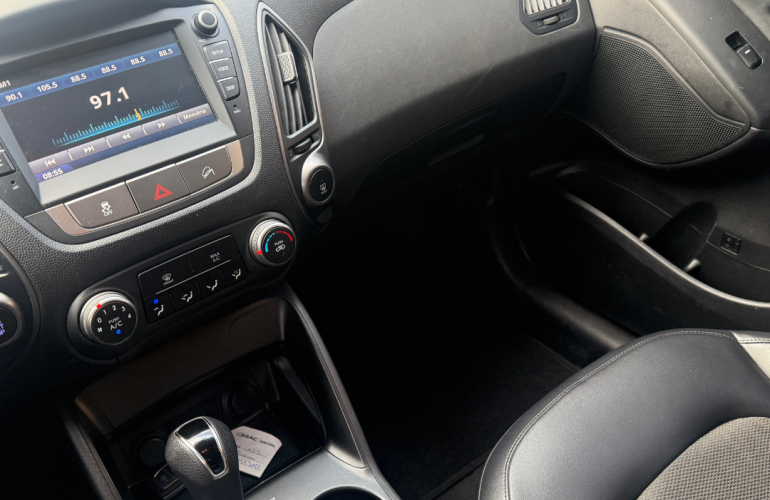 Hyundai ix35 2.0 GL (Aut) - Foto #6