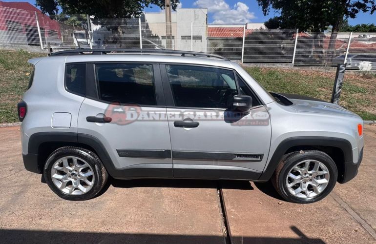 Jeep Renegade 1.8 16V Sport - Foto #6
